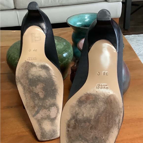 Gucci Black Pony Hair Pumps - Picture 7 of 11